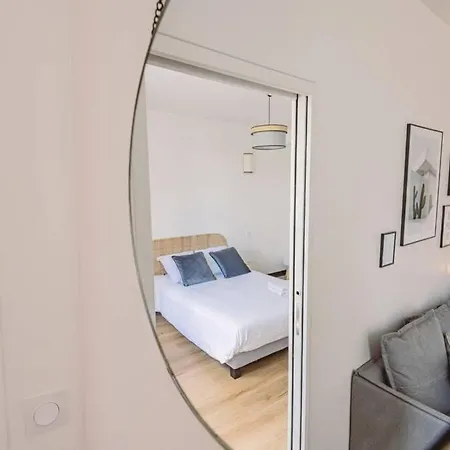 Appartement - Place Du Forum - Cathédrale Hyper Centre *