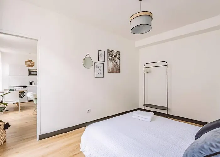 - Place Du Forum - Cathedrale Hyper Centre Apartment Reims