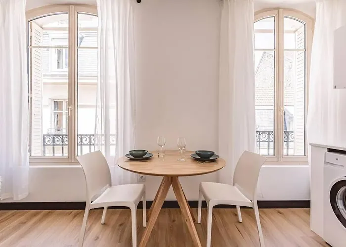 Apartment - Place Du Forum - Cathedrale Hyper Centre Reims