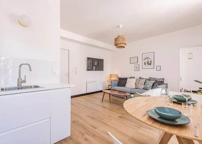 Apartment - Place Du Forum - Cathedrale Hyper Centre